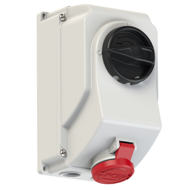 CEE-switched interlocked sockets standard series